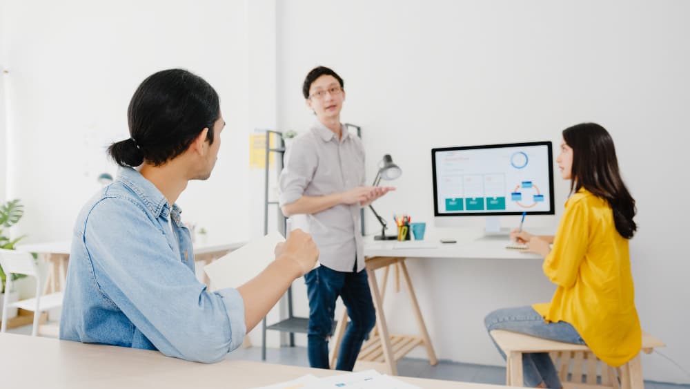 3 Cara Memasukan Video ke PowerPoint dengan Mudah dan Cepat cover