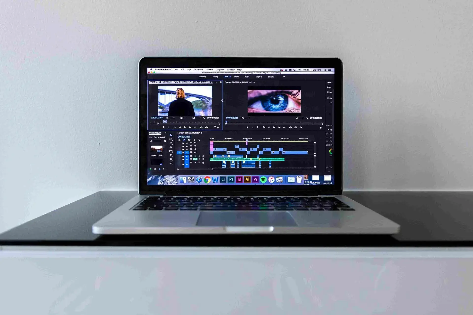 Cara Menambahkan Title di Adobe Premiere Pro Dengan Cepat dan Mudah! cover