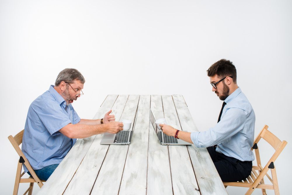 Generalist vs Specialist: Pengertian dan Perbedaan yang Perlu Diketahui cover
