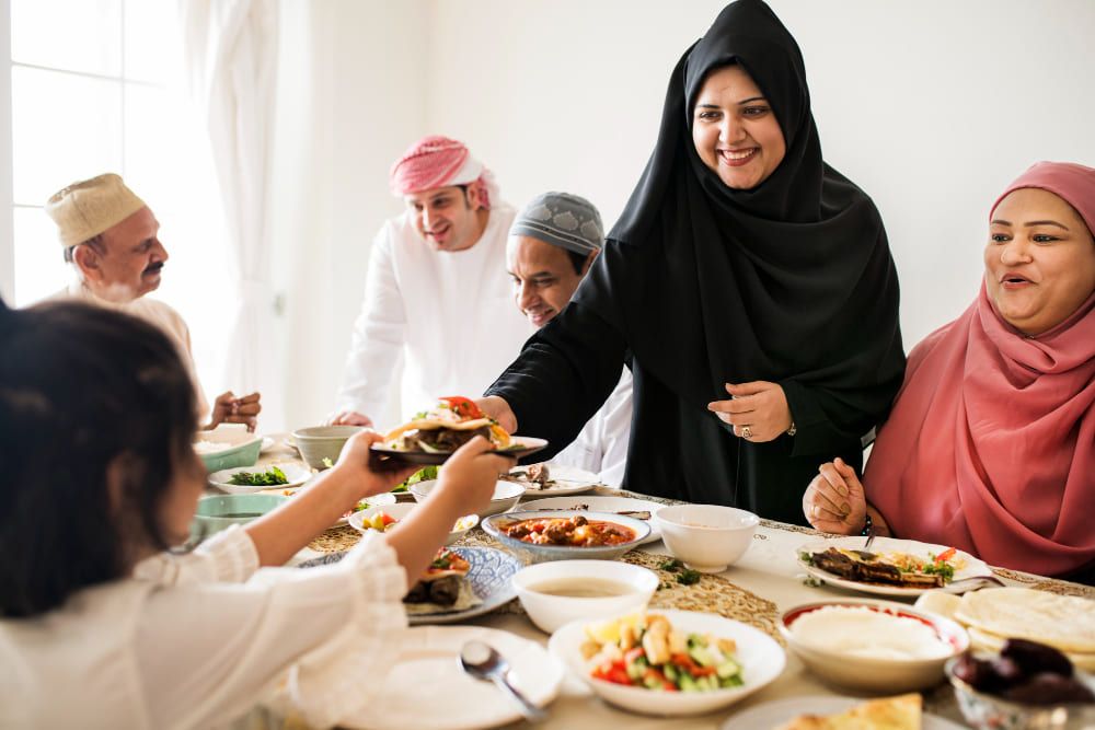 5 Tips Buka Puasa Ramadhan Saat Perjalanan Pulang dari Kantor cover