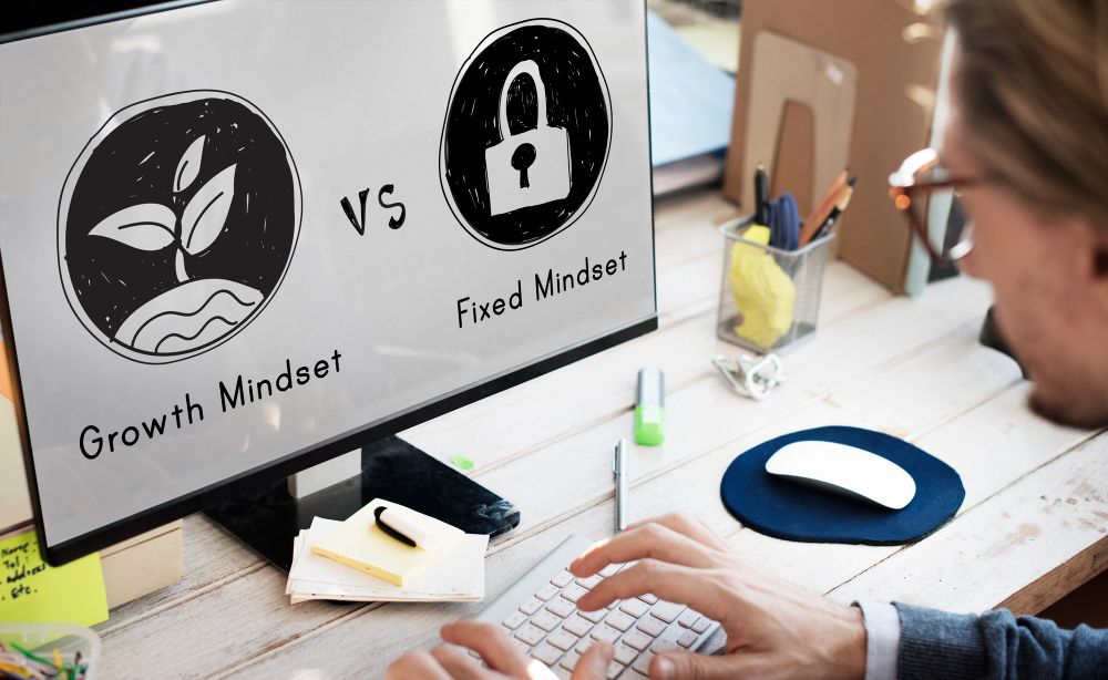 Mengenal Perbedaan Growth Mindset dan Fixed Mindset, Harus Tahu! cover