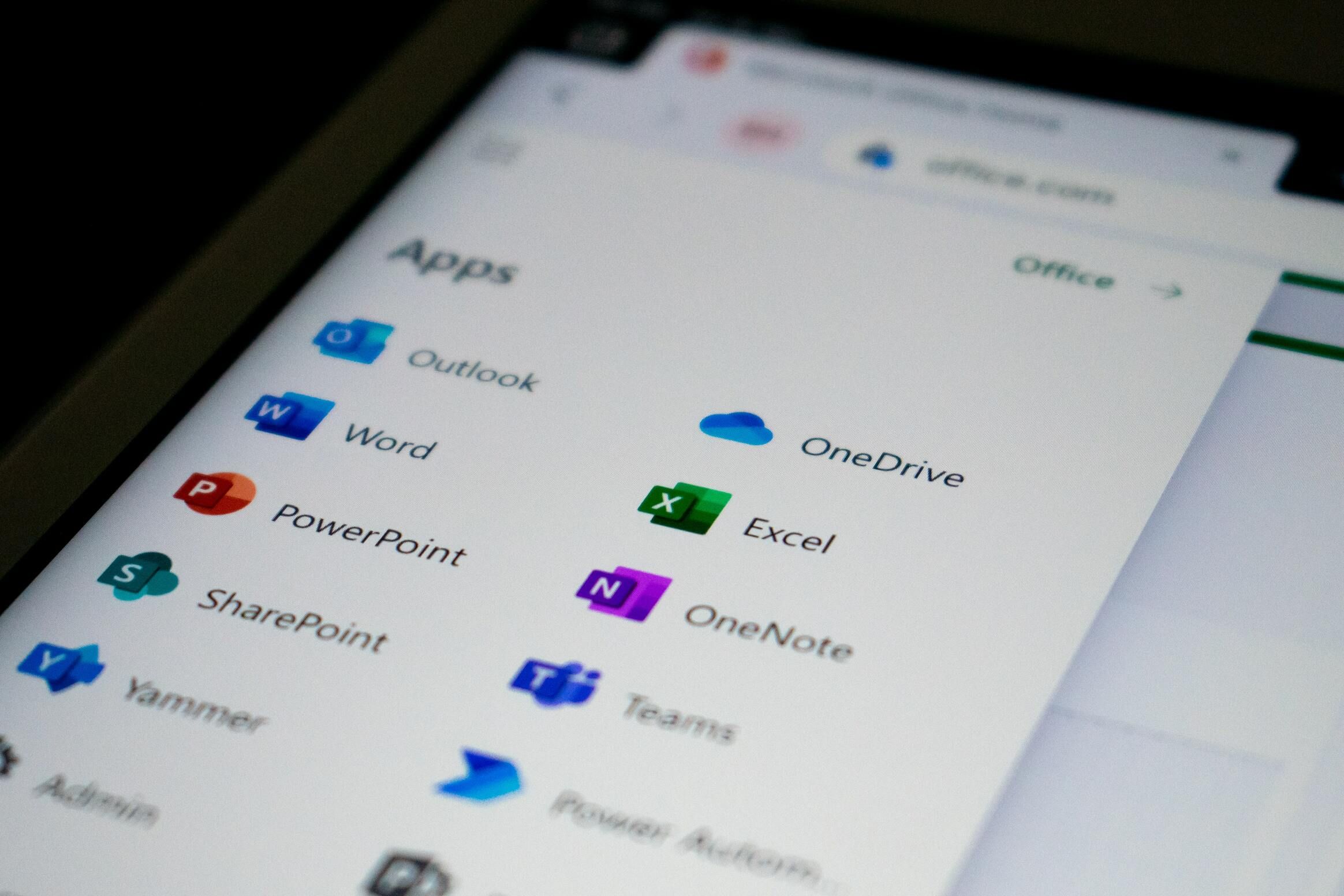Apa itu Sertifikasi Microsoft Office Specialist? Kamu Perlu Tahu! cover