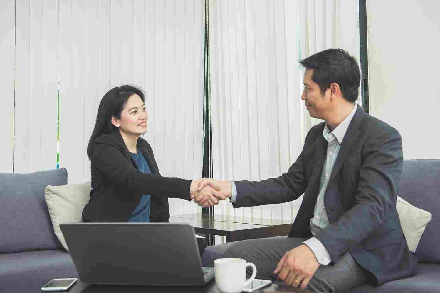 Rekrut Kandidat yang Tepat Melalui Hiring Partner cover