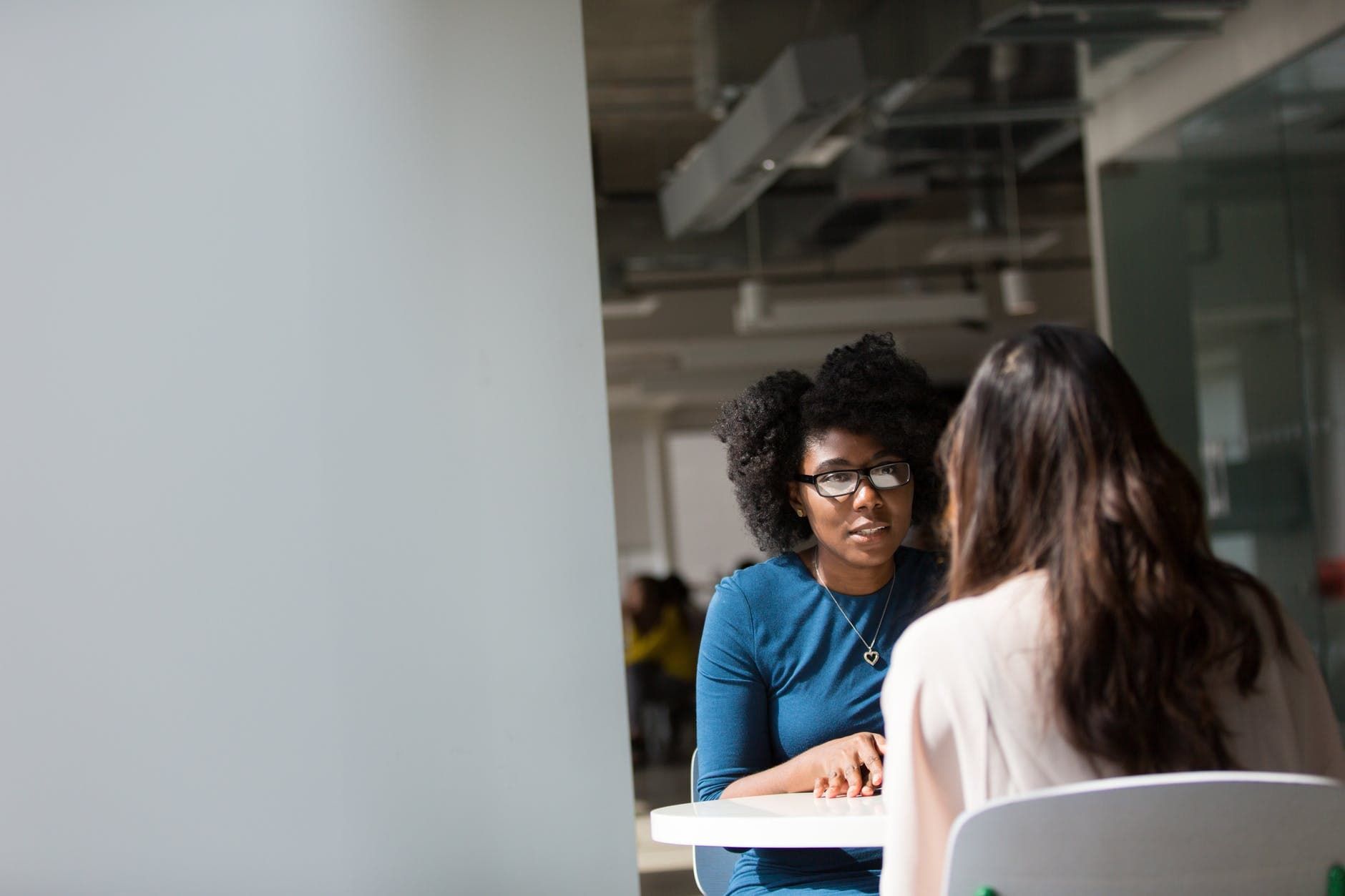 6 Contoh Pertanyaan Interview Project Manager dan Tips Menjawabnya cover