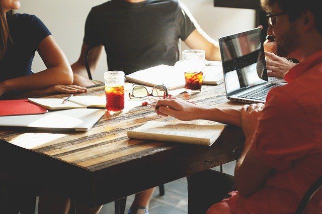 Apa Pentingnya Pelatihan dan Sertifikasi Project Management? cover