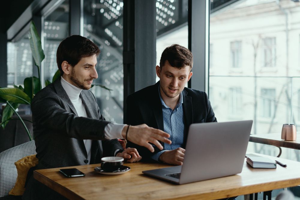 Mentoring: Pengertian dan Manfaat yang Bisa Diraih cover