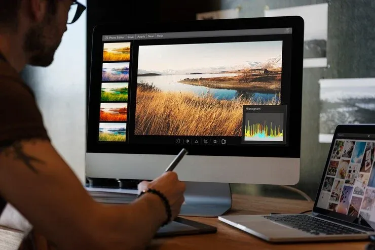 Referensi Materi Ujian Sertifikasi Adobe Photoshop in Visual Design cover