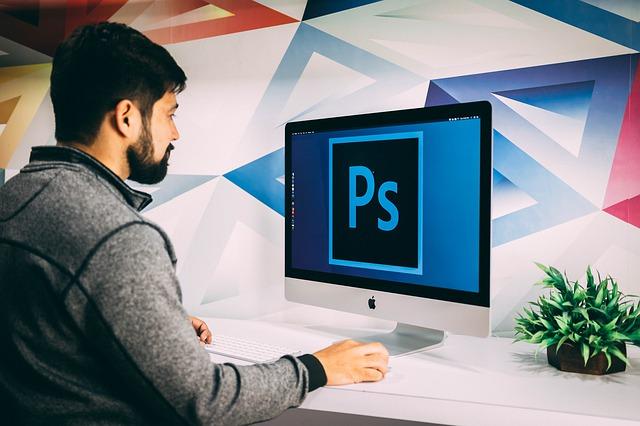 Adobe Photoshop Adalah Pilihan Software Para Desain Grafis! cover