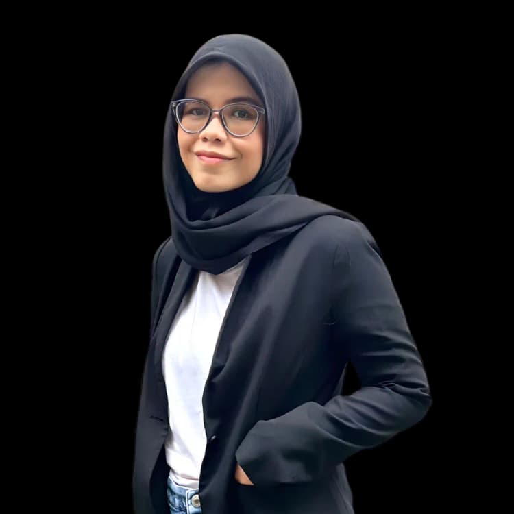 Photo of Ira Febri Wanty Simatupang as Graphic Designer