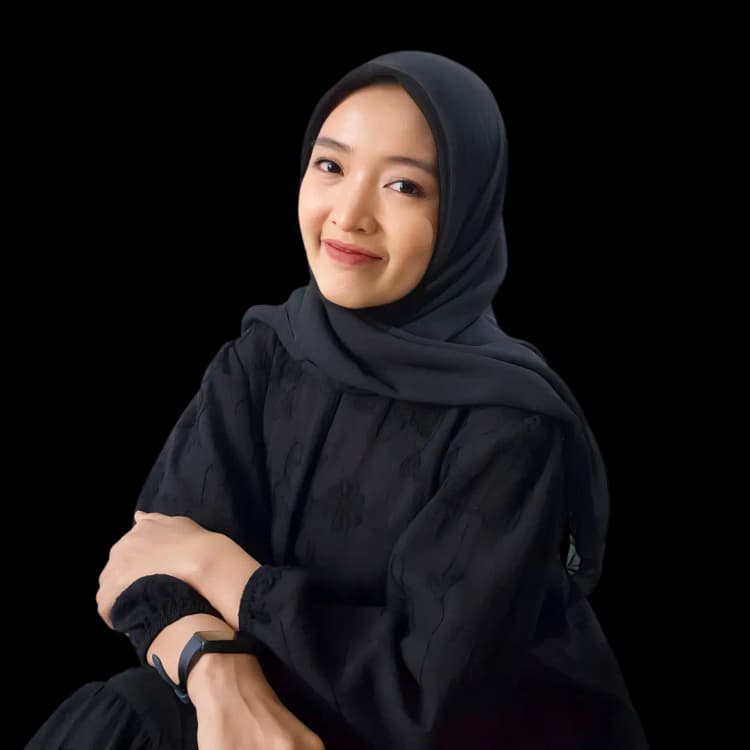 Photo of Devi Puspita Amartha as Head of Customer Operations Department
